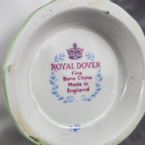 Royal Dover Fine Bone China Shamrock Tea Cup and Saucer Green White Vintage - Picture 15 of 16
